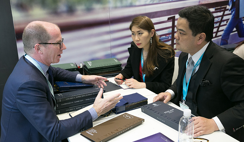 business negotiation for custom paper packaging products